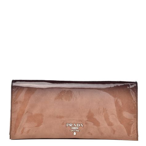 Prada Vernice Sfumata Clutch (PRA995021) 